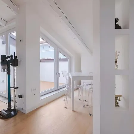 Chic Escape Raffinato Apt. Moderno Con Terrazzo Apartmán