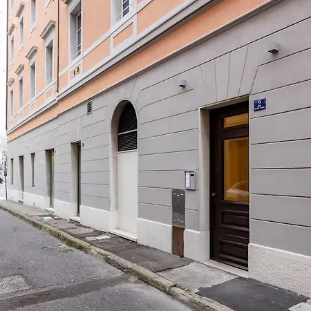 Chic Escape Raffinato Apt. Moderno Con Terrazzo Apartmán Terst
