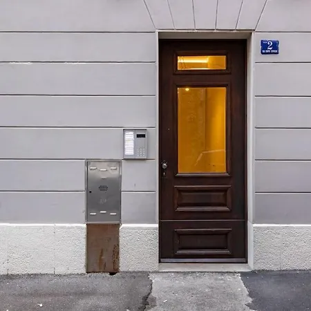 Chic Escape Raffinato Apt. Moderno Con Terrazzo Apartmán