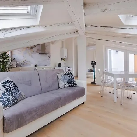 Chic Escape Raffinato Apt. Moderno Con Terrazzo Apartmán *